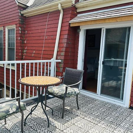 Redwood Bed And Breakfast Niagara Falls Exterior photo