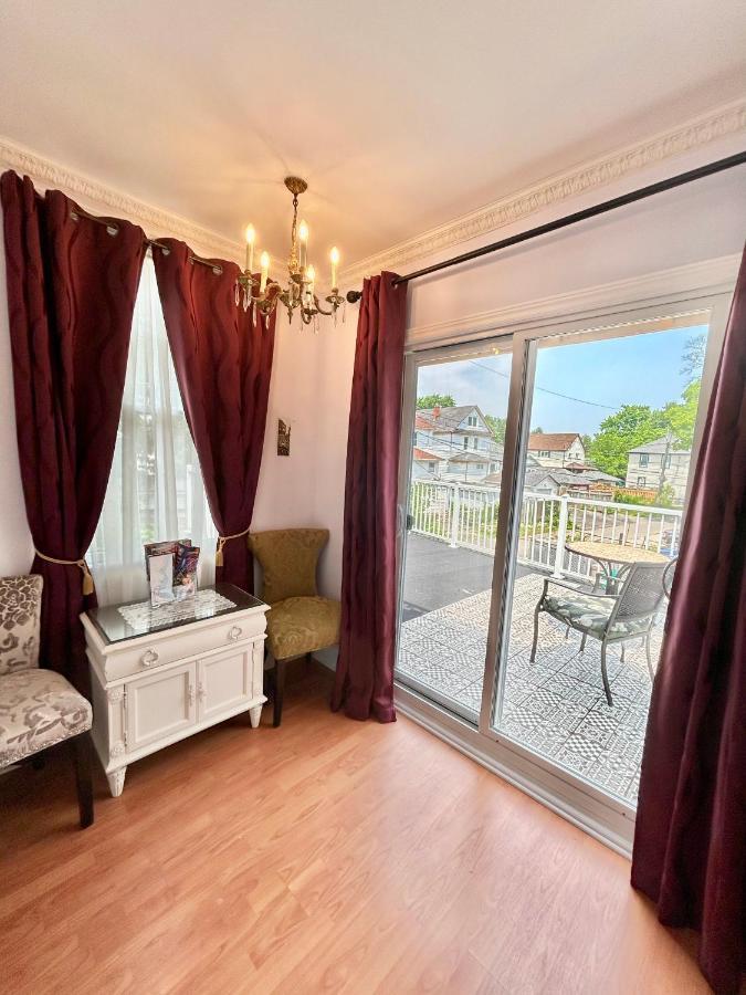 Redwood Bed And Breakfast Niagara Falls Exterior photo