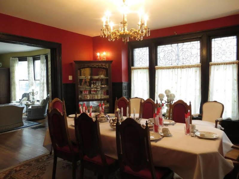Redwood Bed And Breakfast Niagara Falls Exterior photo