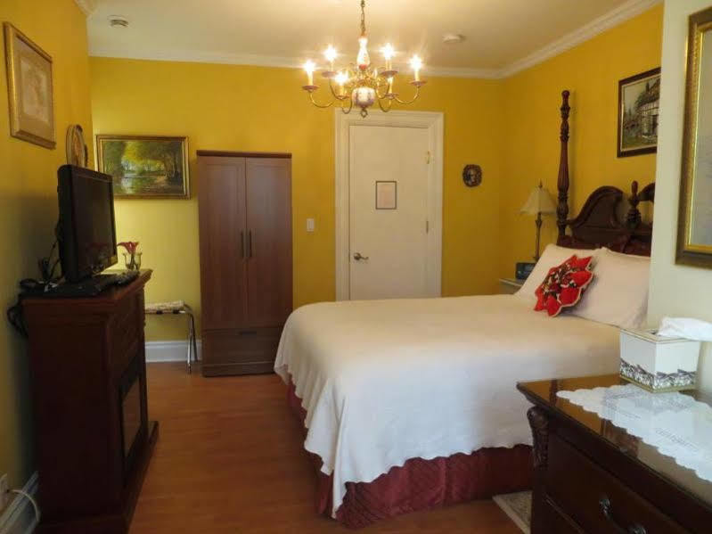 Redwood Bed And Breakfast Niagara Falls Exterior photo